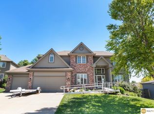 19710 O Cir, Omaha, NE 68154