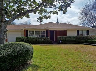 8511 Bluegate St, Houston, TX 77025