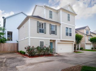 2924 Clay St, Houston, TX 77003