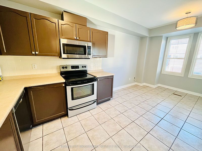 Markham Townhouse for rent - 4 Bedrooms — photo 3