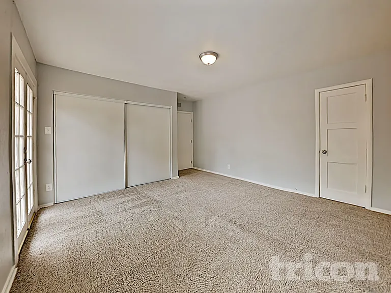5307 Esmeralda St — Photo 7