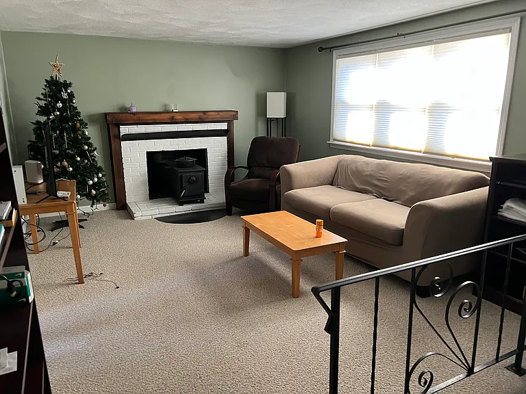 2 Tanglewood Dr — Photo 8