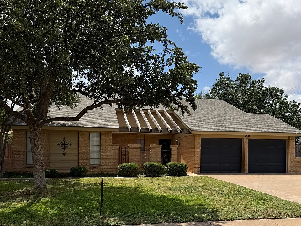 4717 Elma Dr