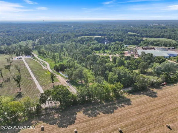 Old Tuscumbia Rd, Eldon, MO 65026