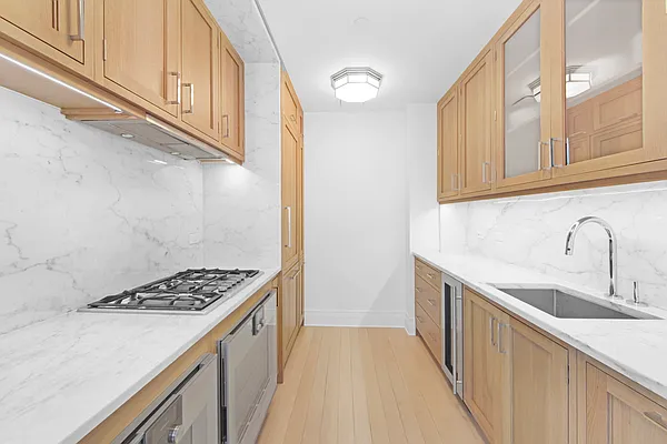 Rented by Douglas Elliman | media 20