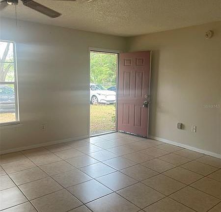2nd image of 308 W Crescent Dr APT 1