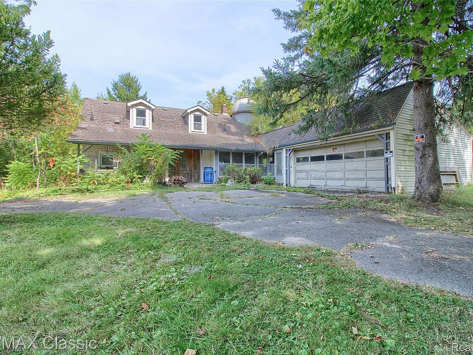 1st image of 19150 Beck Rd