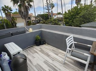 1329 19th St APT E, Santa Monica, CA 90404