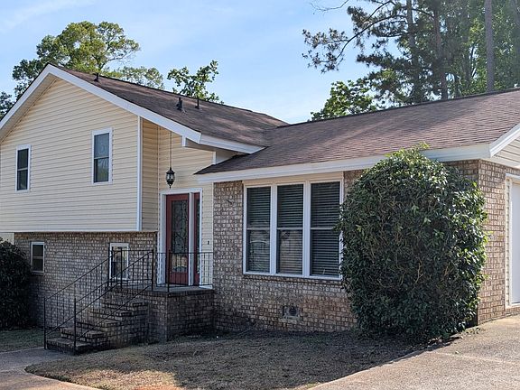 2nd image of 2508 Springwood Drive