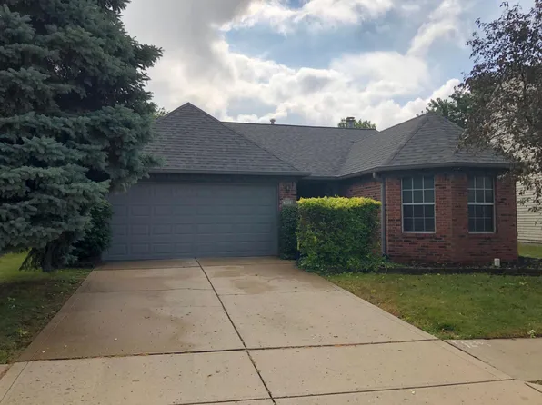 151 Stoneybrook Dr, Greenwood, IN 46142