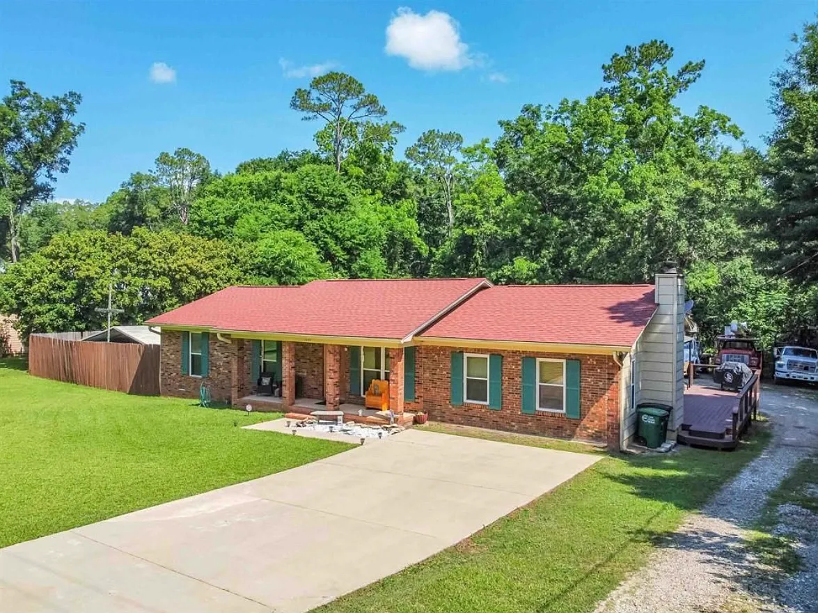3 bed, 1792 sqft, $1,800 — Photo 3