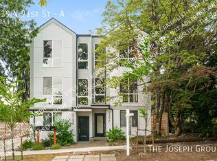 939 N 91st St #A, Seattle, WA 98103