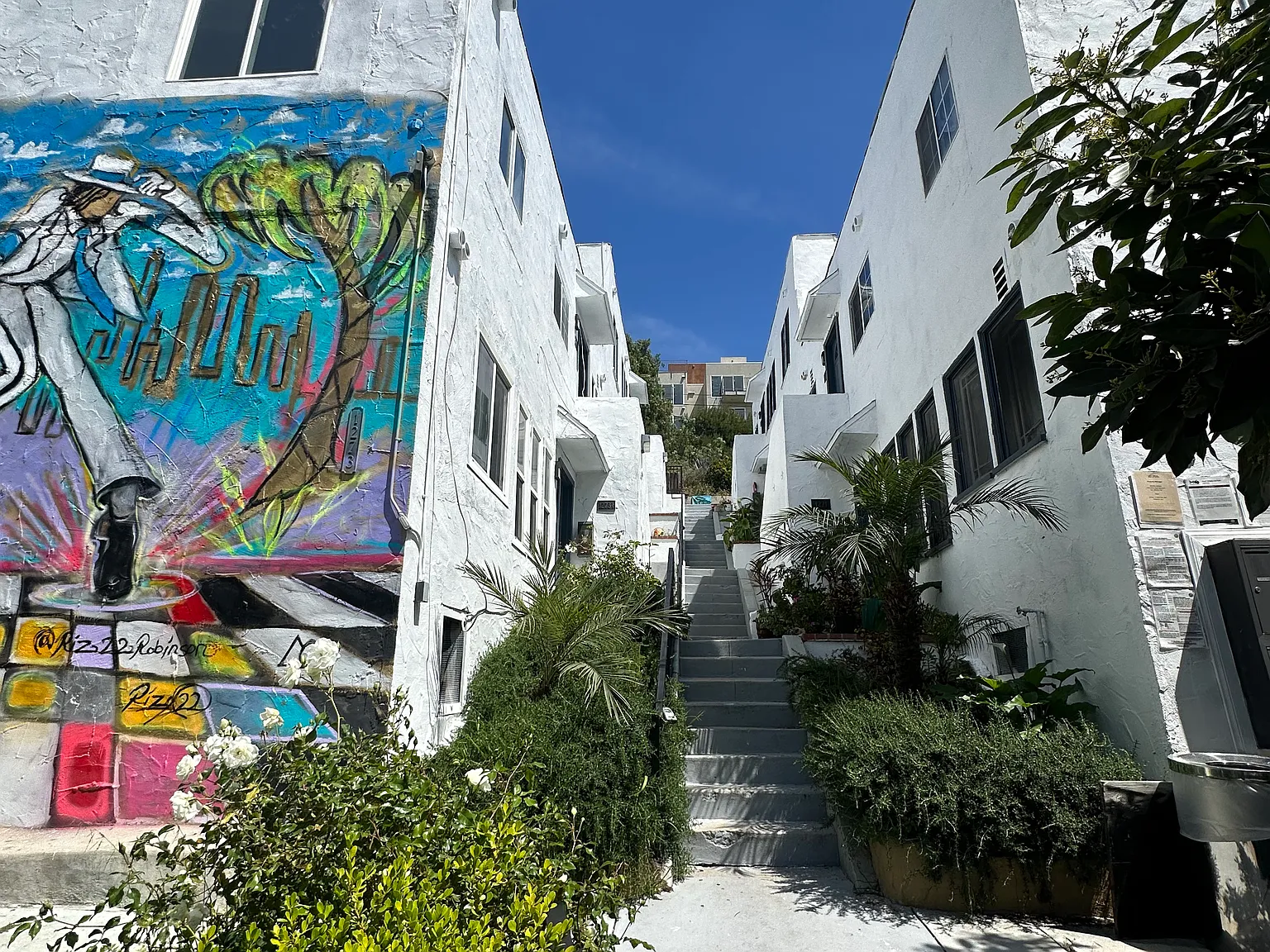 1271 W Sunset Blvd — Photo 4