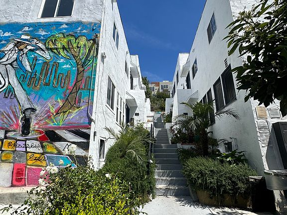 4th image of 1271 W Sunset Blvd #1275