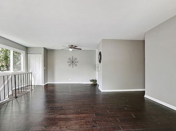 3rd image of 7736 W Galeview Ln