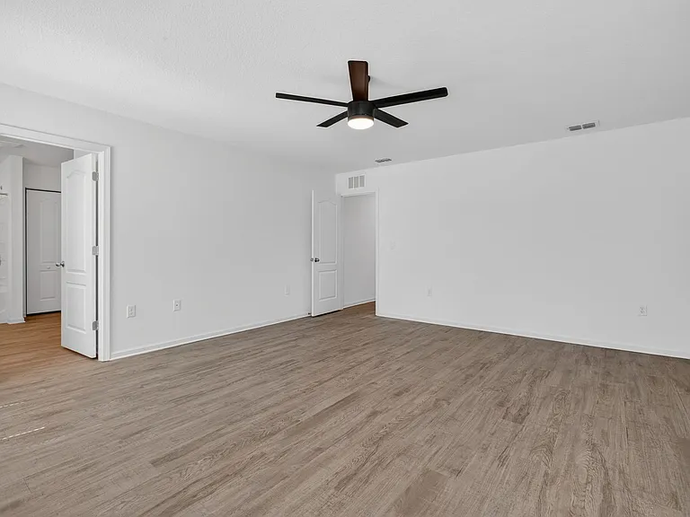 2283 Shady Breeze Ln — Photo 41