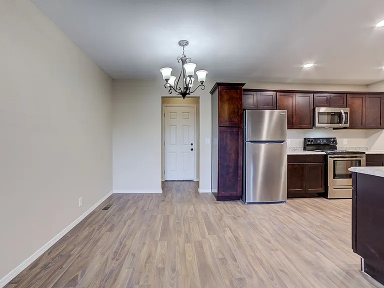 S 79th E Ave Duplex — Photo 10