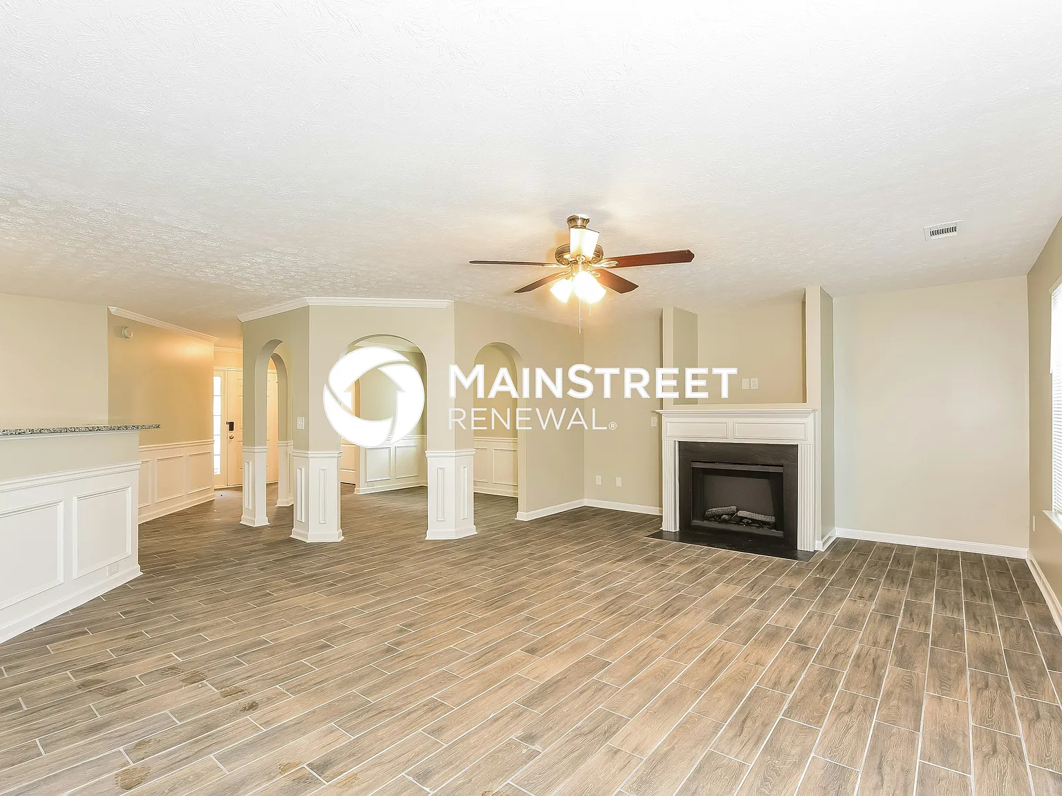 7548 Garnet Dr — Photo 2