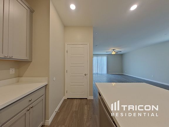 5th image of 9470 White Fir Grove Ct