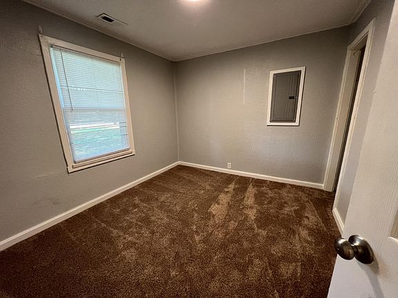 5th image of 49 Carver Cir