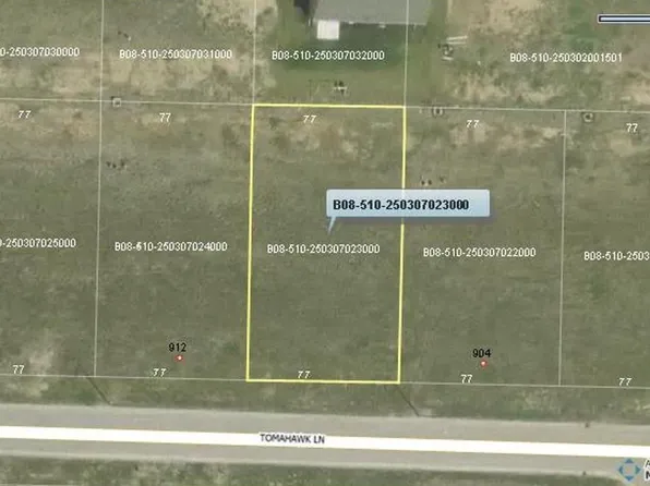 908 Tomahawk Ln, Bowling Green, OH 43402