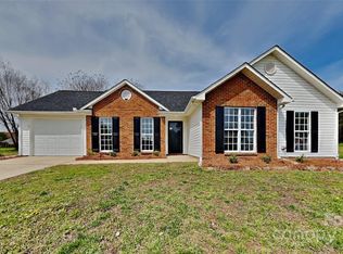 4567 Sunchase Ct NW, Concord, NC 28027