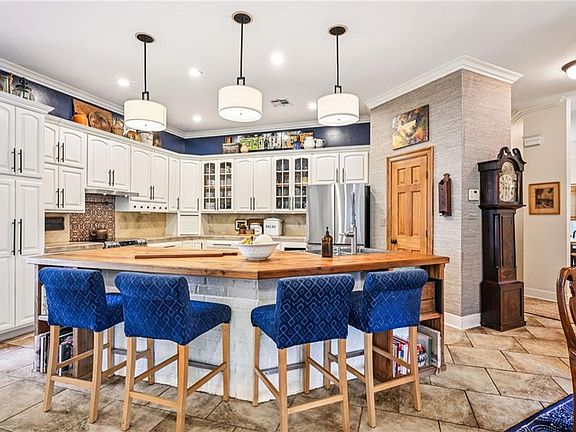 5th image of 81253 Old Military Rd