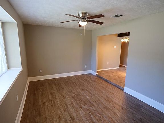 3rd image of 19415 Wood Village Ln