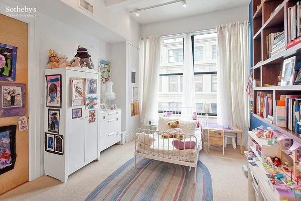 Sold by Sotheby's International Realty | media 8
