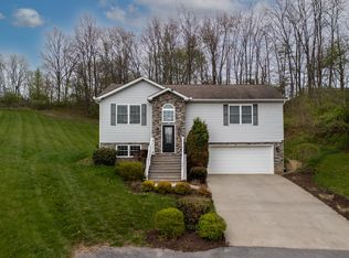125 Burnshire Pl, Princeton, WV 24740