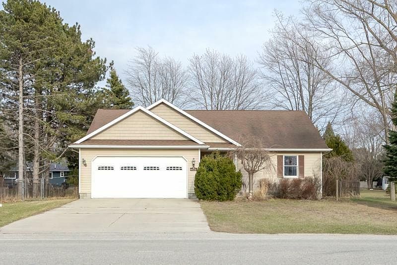 1st image of 28 N Barrie Rd