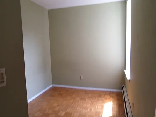 Sold by Manhattan Network Inc. | media 20