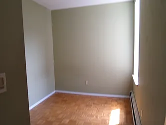 Sold by Manhattan Network Inc.