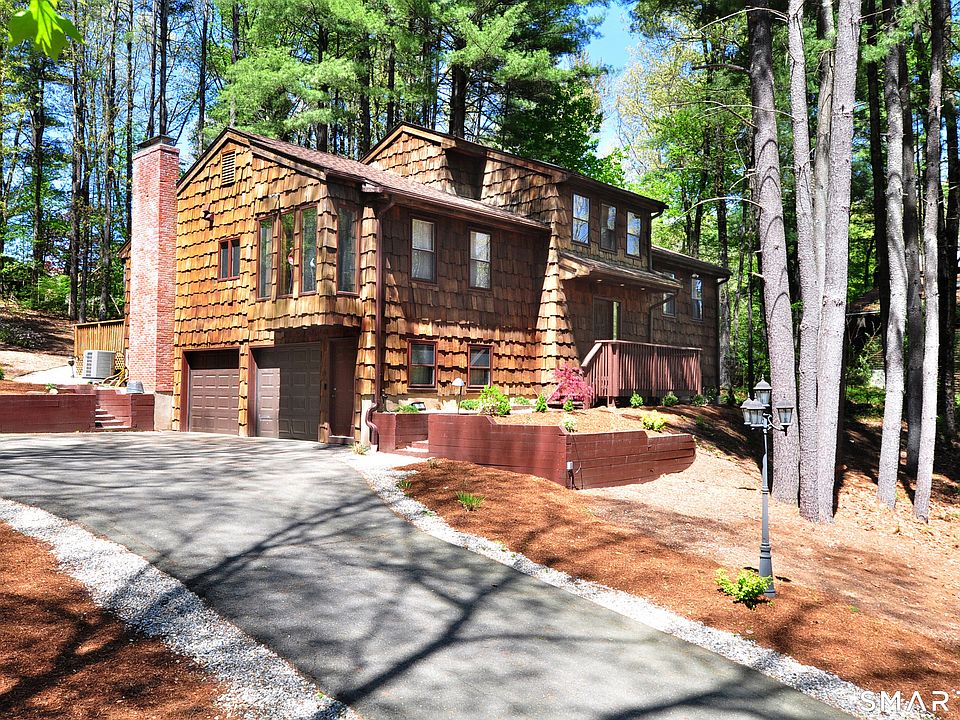 1st image of 39 Woodduck Farms Road