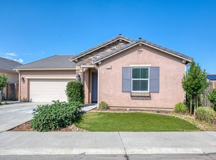3448 Park Ave, Clovis, CA 93611