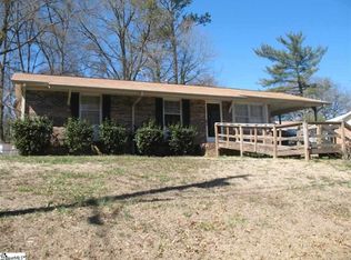 107 Pine Hill Dr, Greer, SC 29651