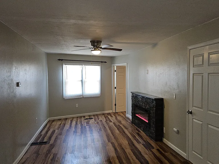 630 Hertel Ave #1 — Photo 4