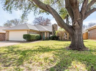 1509 Sunny Glen St, Fort Worth, TX 76134