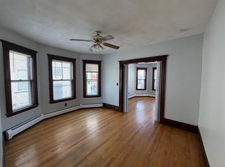 33 Illinois Ave, Somerville, MA 02145