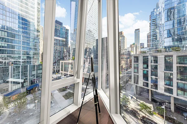 Rented by Corcoran | media 22