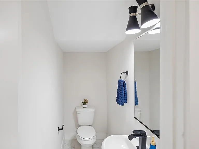 2625 Paul Quinn St #B — Photo 20