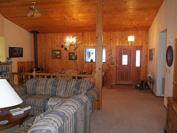 3rd image of 863 Lassen View Dr