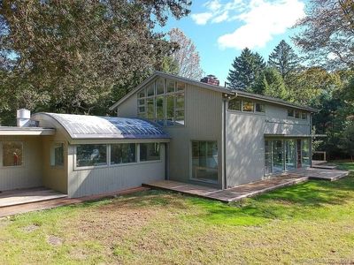 1161 Sperry Road, Cheshire, CT, 06410