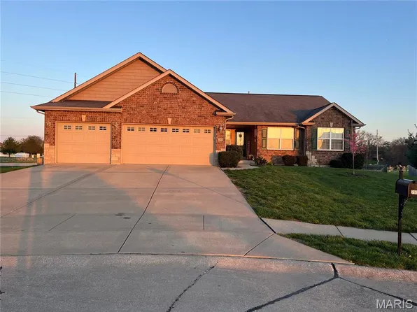 290 Shadowbrooke, Troy, IL 62294