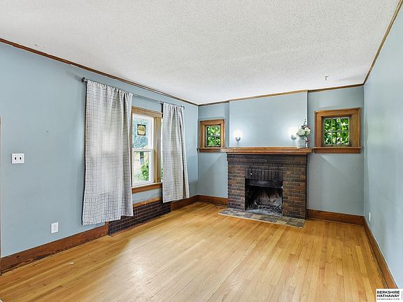 4th image of 4709 Shirley St