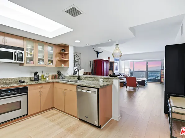 13700 Marina Pointe Dr Unit 1510, Venice, CA 90292