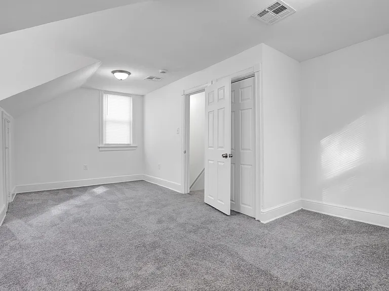 38 Brenwal Ave — Photo 6