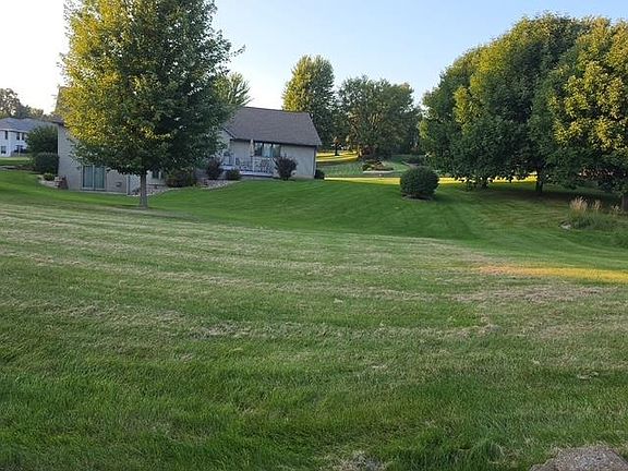 3rd image of 1440 Primrose Ln