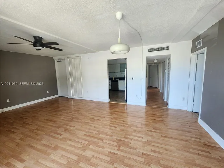 1080 99th St #221 — Photo 27