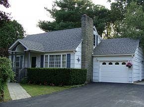 1st image of 9 Pine Dr